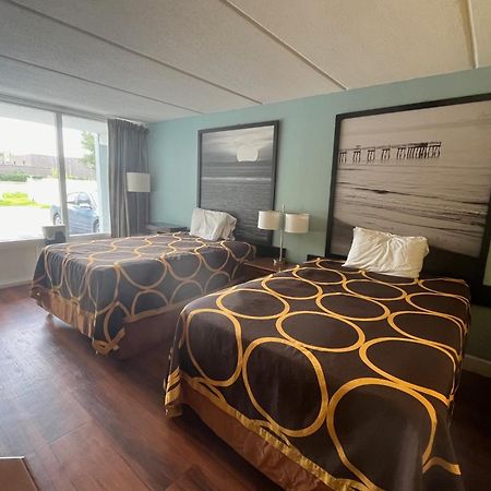 Super 8 by Wyndham Kingsland Hotel Bagian luar foto